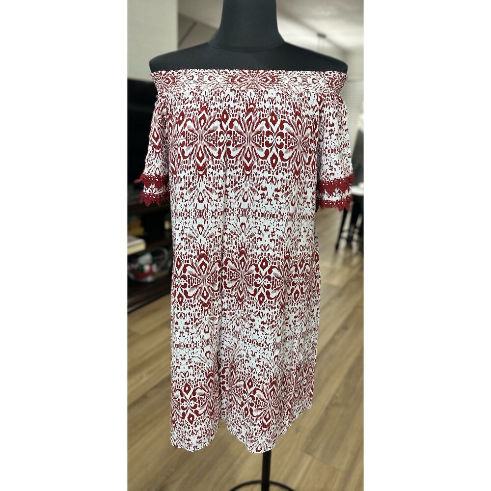 Andrea Women’s Off Shoulder Dress White/ brick Red Print Size Large Knee Length